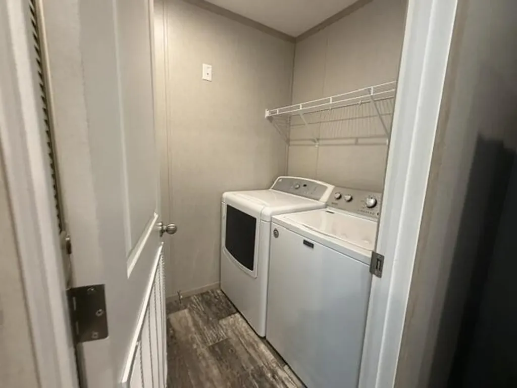 17 Bay Woods Road Bristol ME 04539