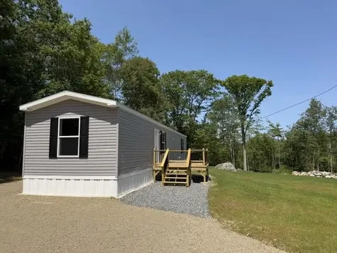 17 Bay Woods Road Bristol ME 04539