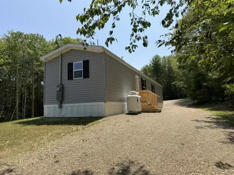 17 Bay Woods Road Bristol ME 04539