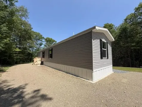 17 Bay Woods Road Bristol ME 04539