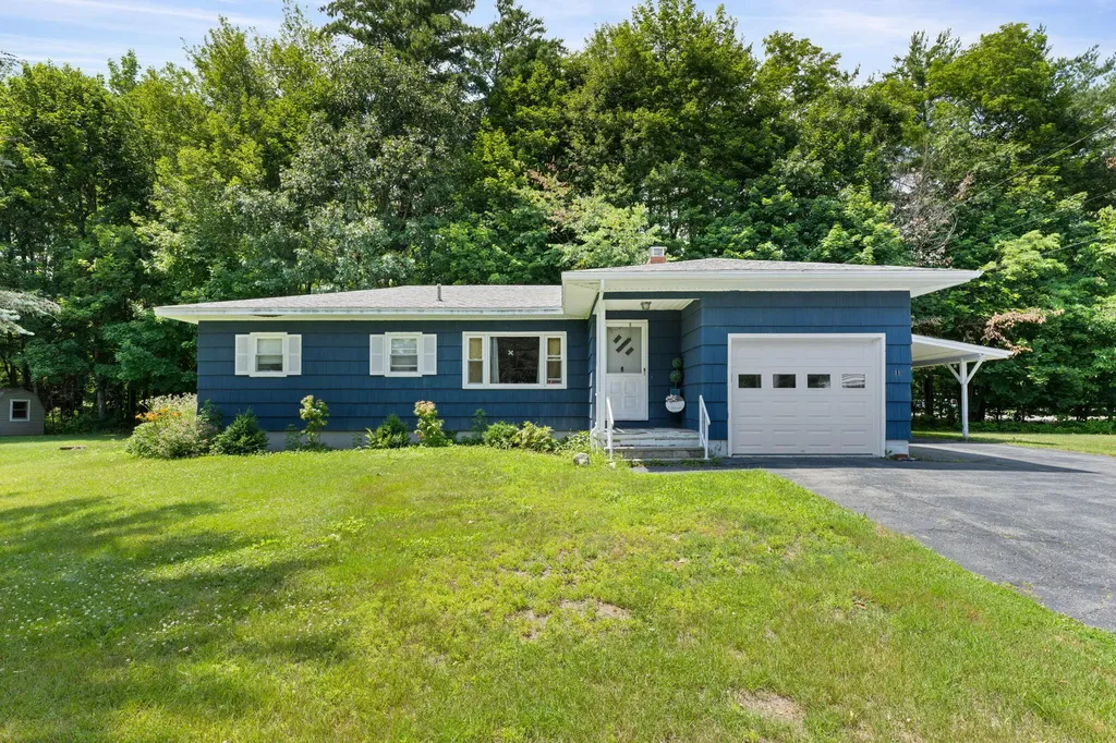 11 Arbor Drive Veazie ME 04401