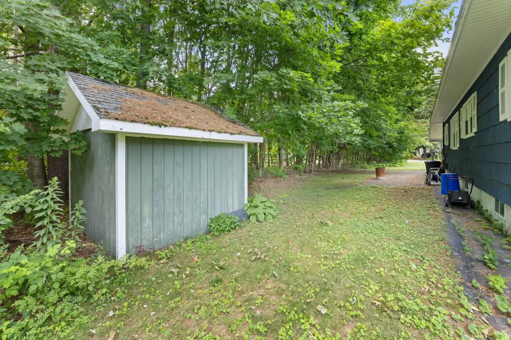 11 Arbor Drive Veazie ME 04401