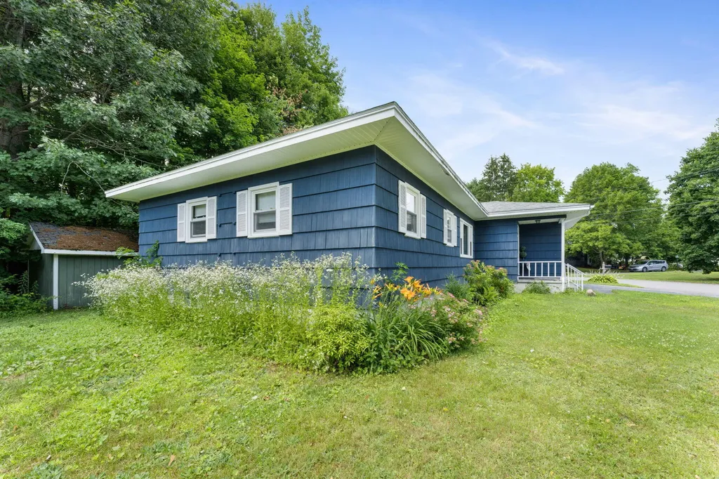 11 Arbor Drive Veazie ME 04401