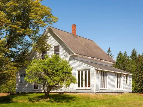 60 Pequot Road Vinalhaven ME 04863