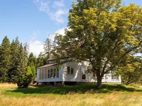 60 Pequot Road Vinalhaven ME 04863