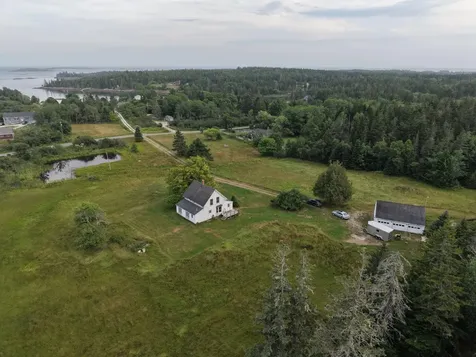 60 Pequot Road Vinalhaven ME 04863