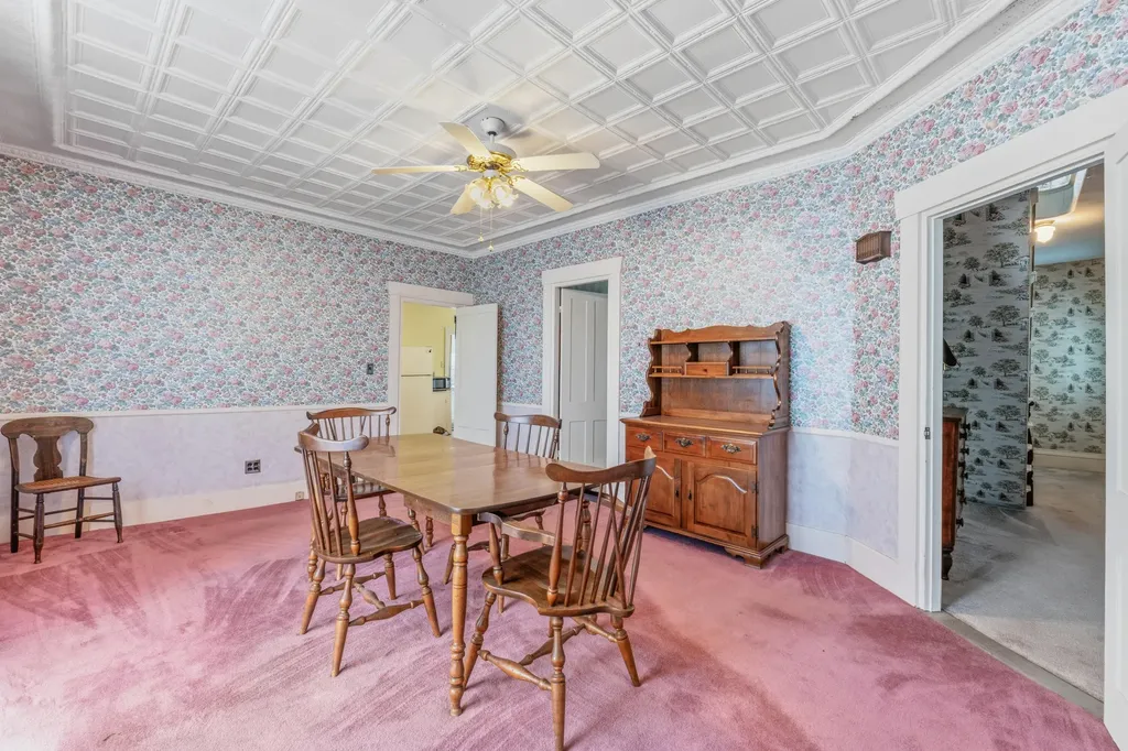 24 Old Route One Waldoboro ME 04572