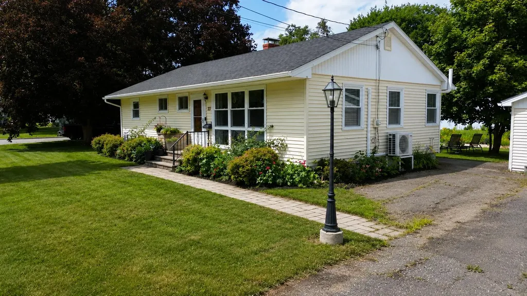 23 Gilbert Street Orono ME 04473