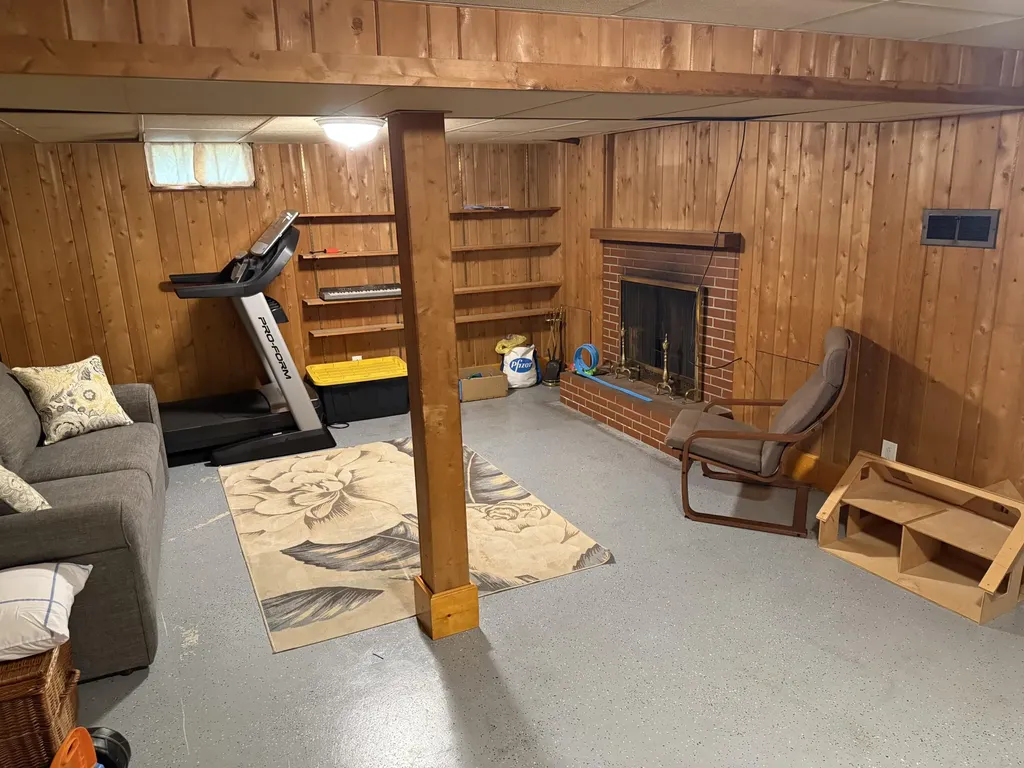 23 Gilbert Street Orono ME 04473