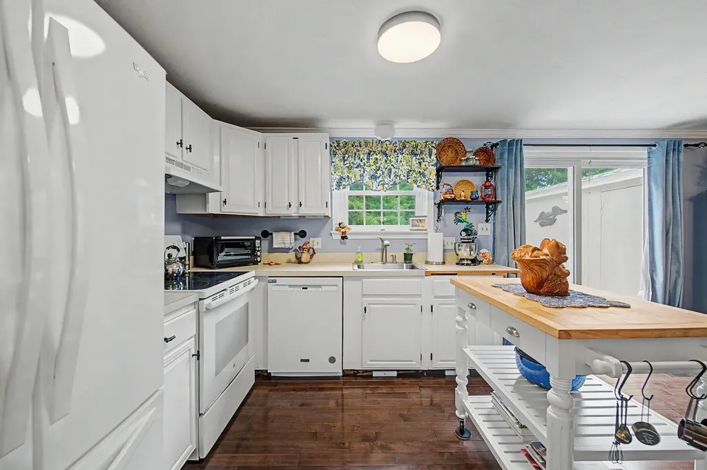 52 Blacksmith Road Wells ME 04090