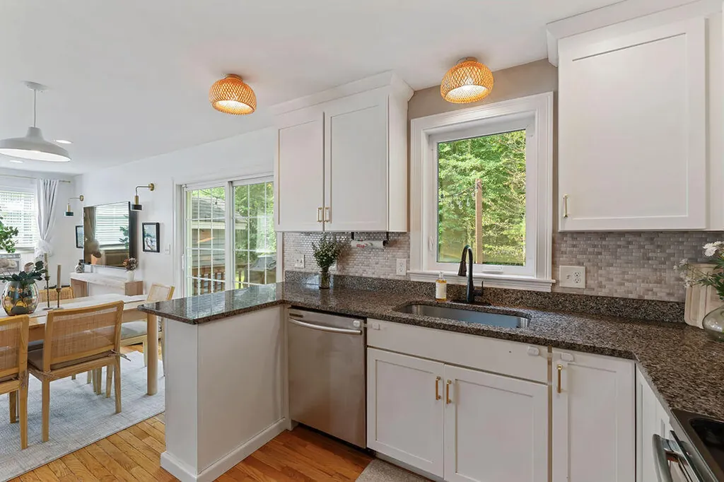 42 Dc Drive Eliot ME 03903