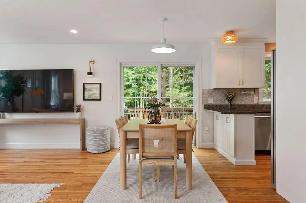 42 Dc Drive Eliot ME 03903