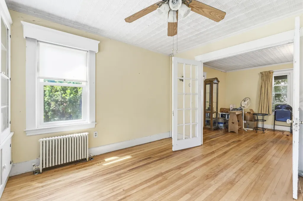 28 Davenport Street Augusta ME 04330