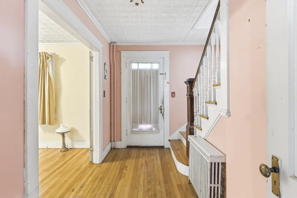 28 Davenport Street Augusta ME 04330