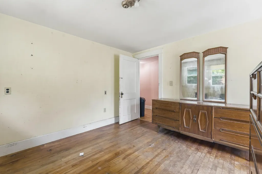 28 Davenport Street Augusta ME 04330