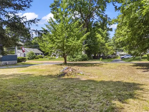 28 Davenport Street Augusta ME 04330
