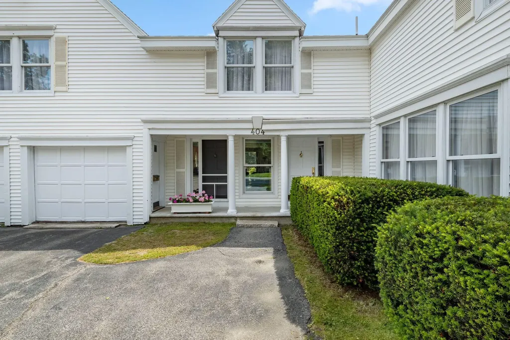 404 Ocean Street South Portland ME 04106