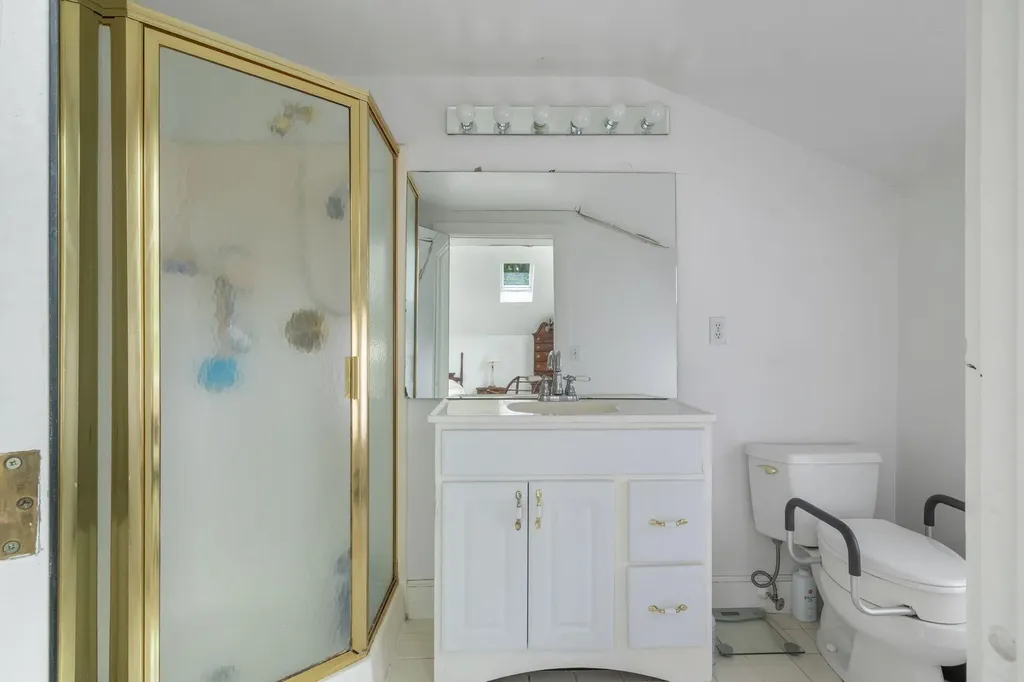 404 Ocean Street South Portland ME 04106
