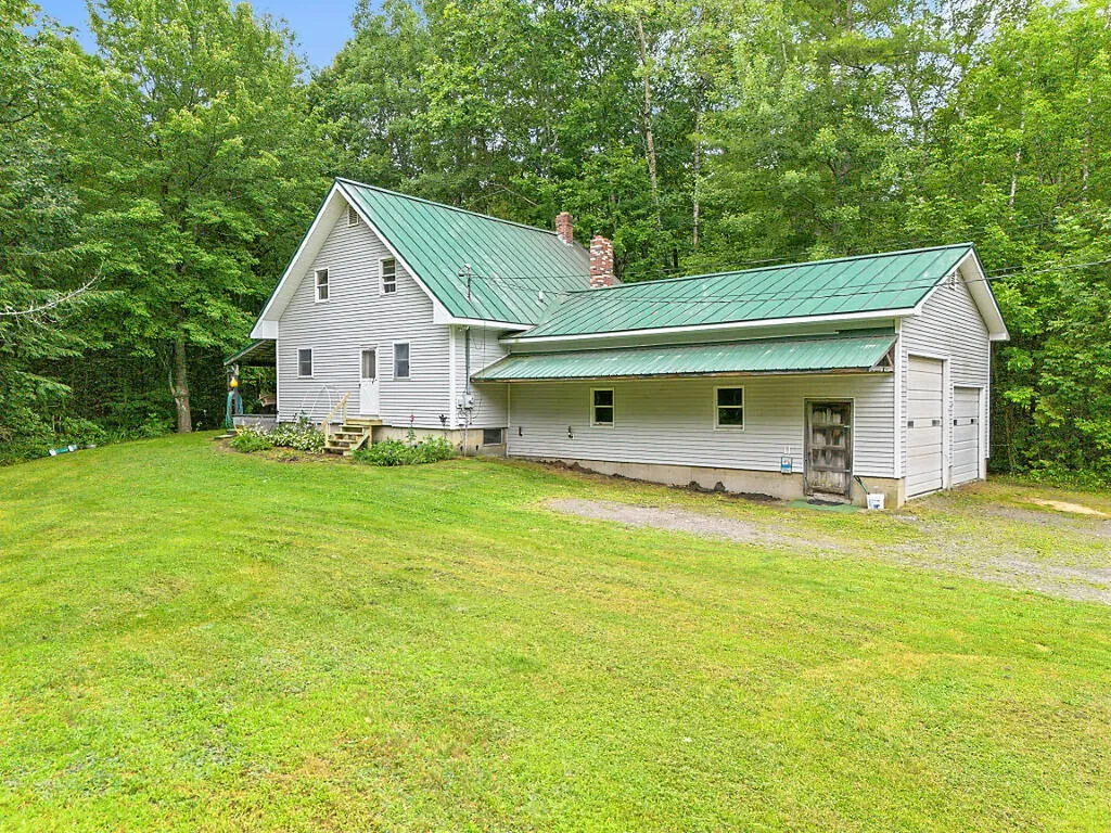 15 Cousins Road Albion ME 04910