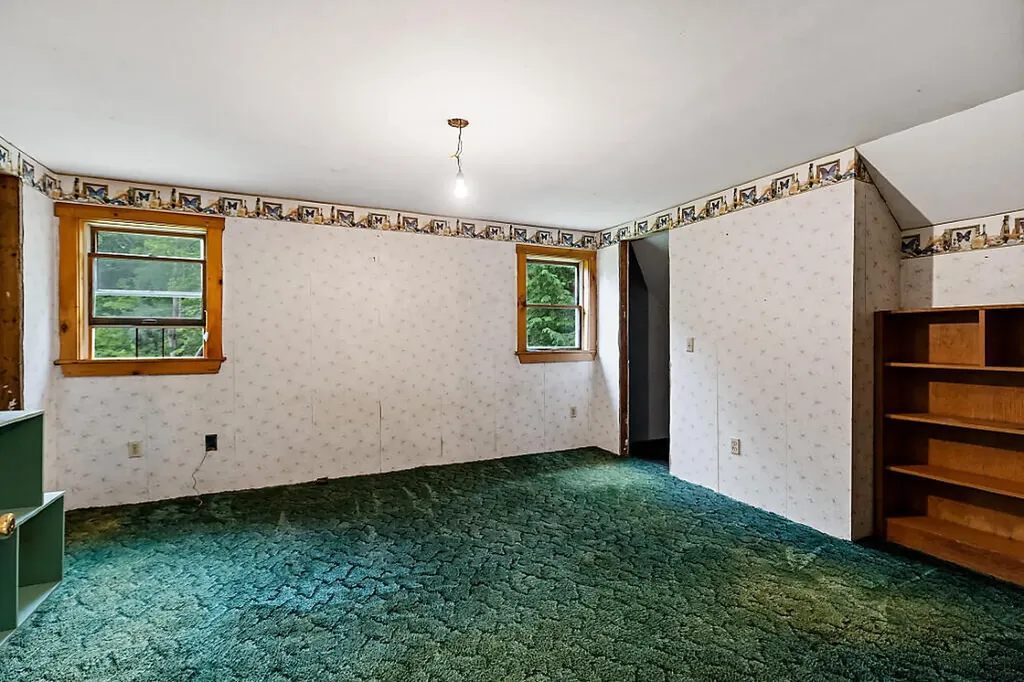 15 Cousins Road Albion ME 04910