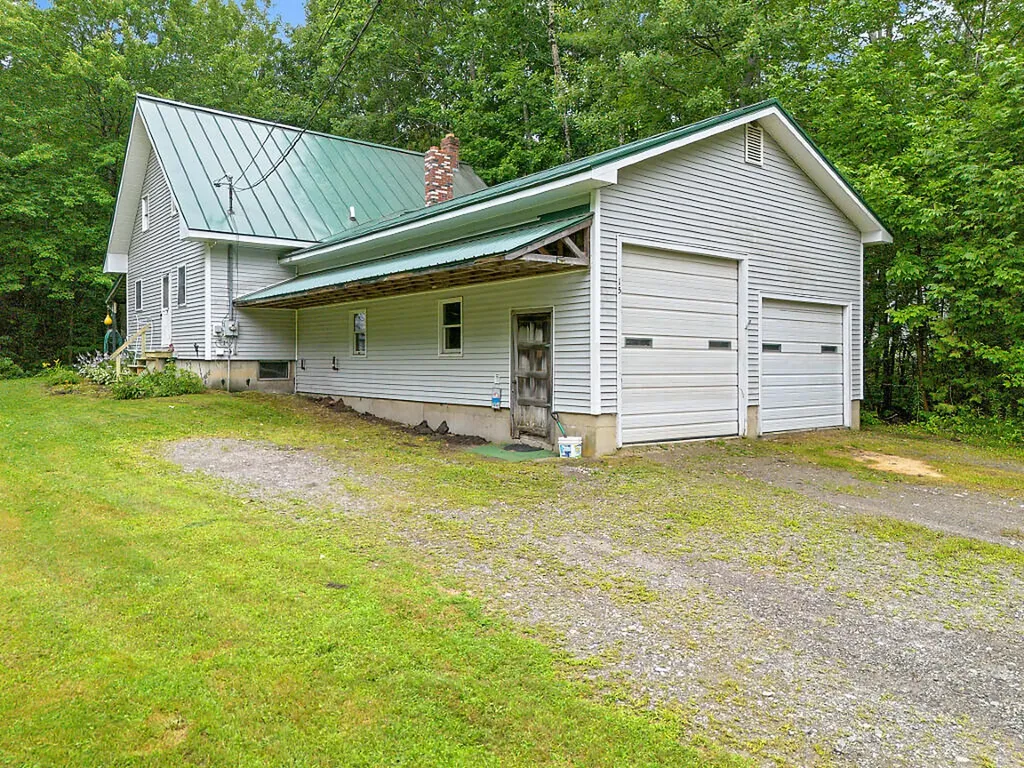 15 Cousins Road Albion ME 04910