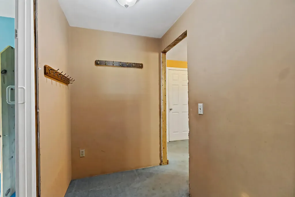 15 Cousins Road Albion ME 04910