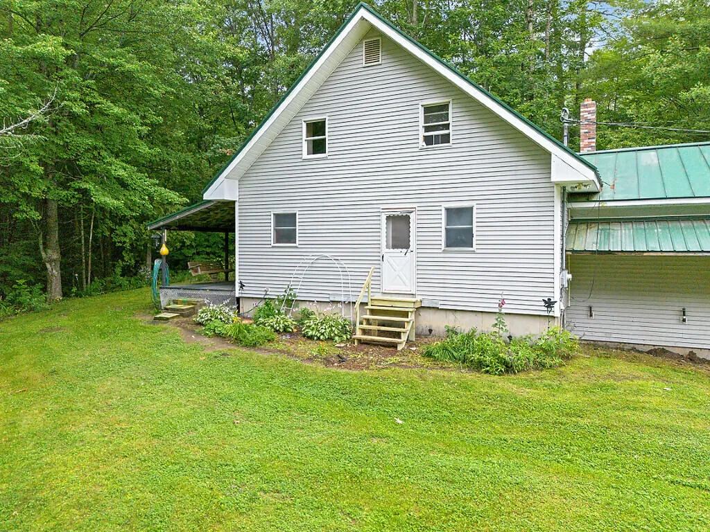 15 Cousins Road Albion ME 04910