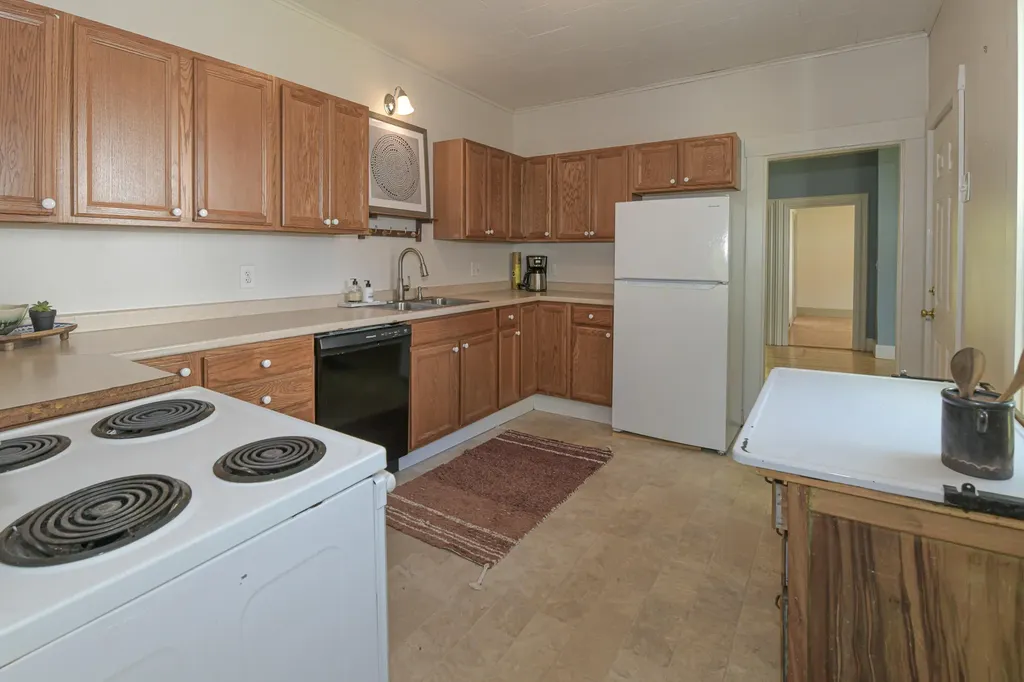 12 Walker Street Bridgton ME 04009