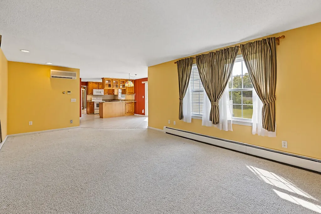 21 Eaton Drive Waterville ME 04901