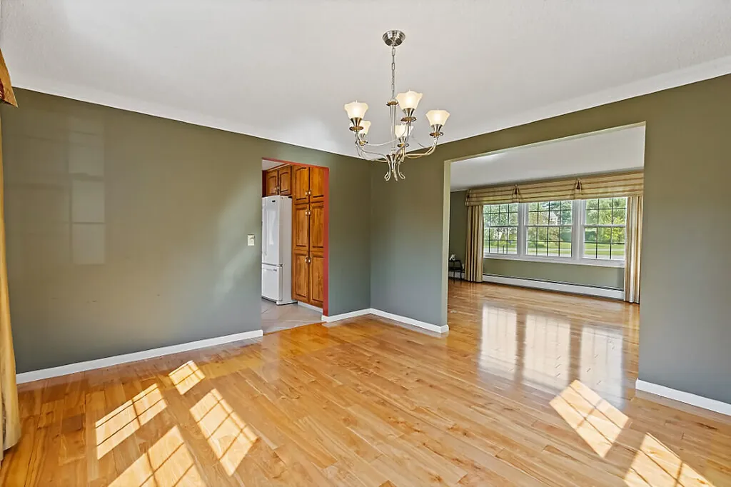21 Eaton Drive Waterville ME 04901