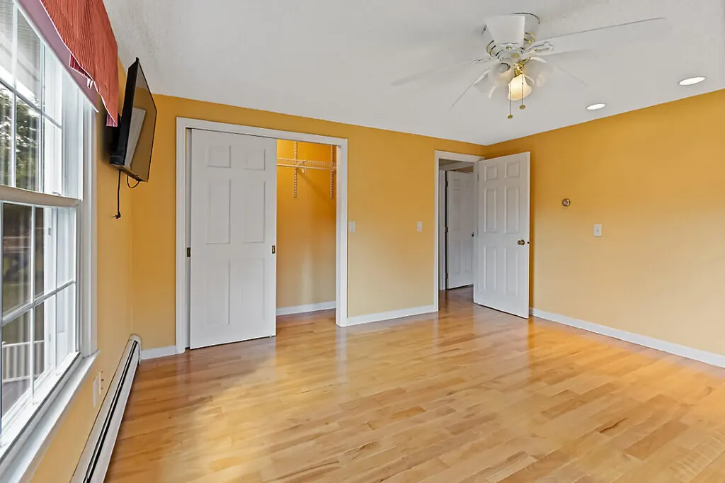 21 Eaton Drive Waterville ME 04901