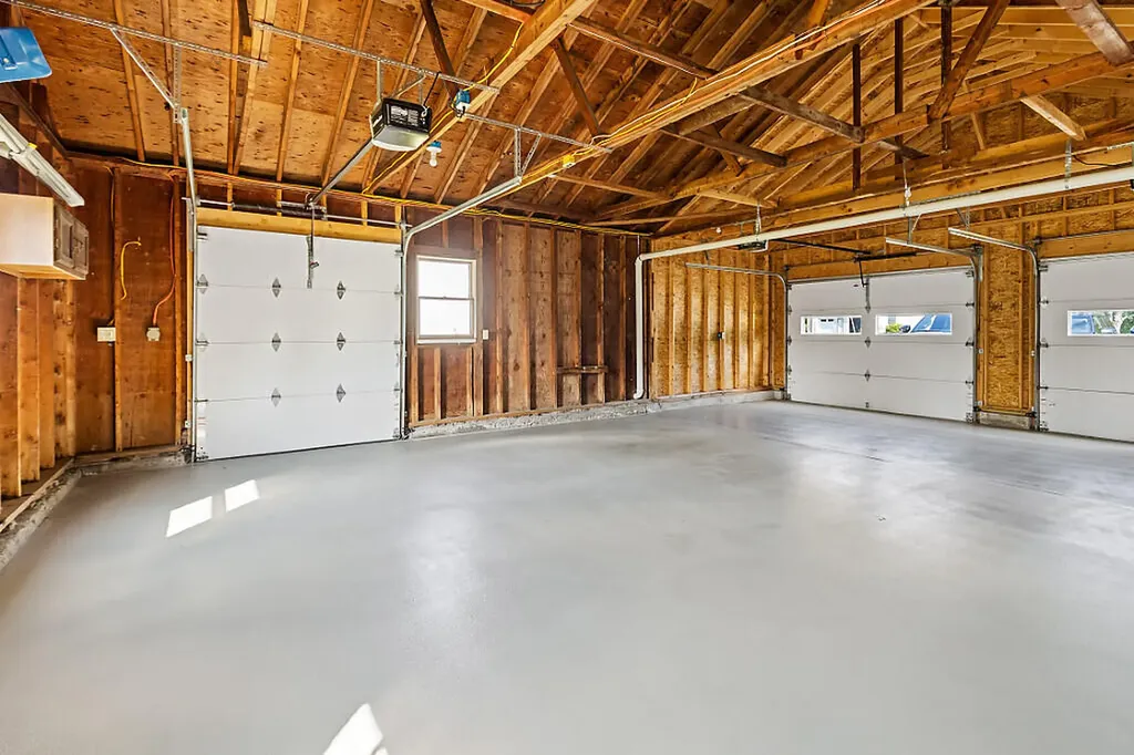 21 Eaton Drive Waterville ME 04901