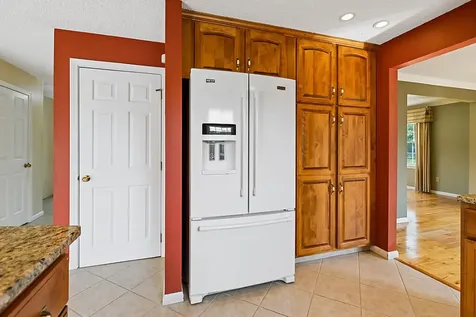 21 Eaton Drive Waterville ME 04901