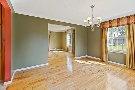 21 Eaton Drive Waterville ME 04901