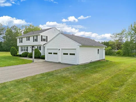 21 Eaton Drive Waterville ME 04901