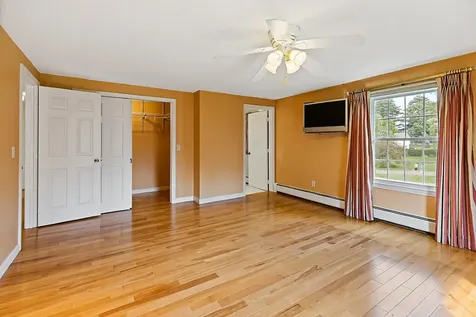 21 Eaton Drive Waterville ME 04901