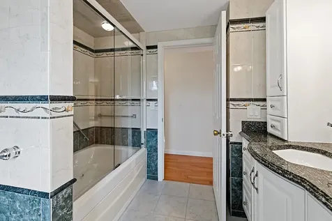 21 Eaton Drive Waterville ME 04901