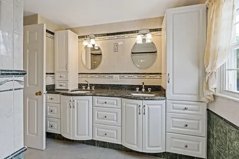 21 Eaton Drive Waterville ME 04901