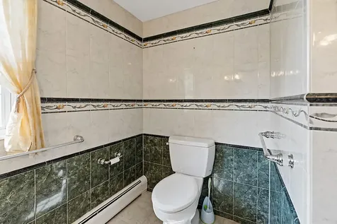 21 Eaton Drive Waterville ME 04901