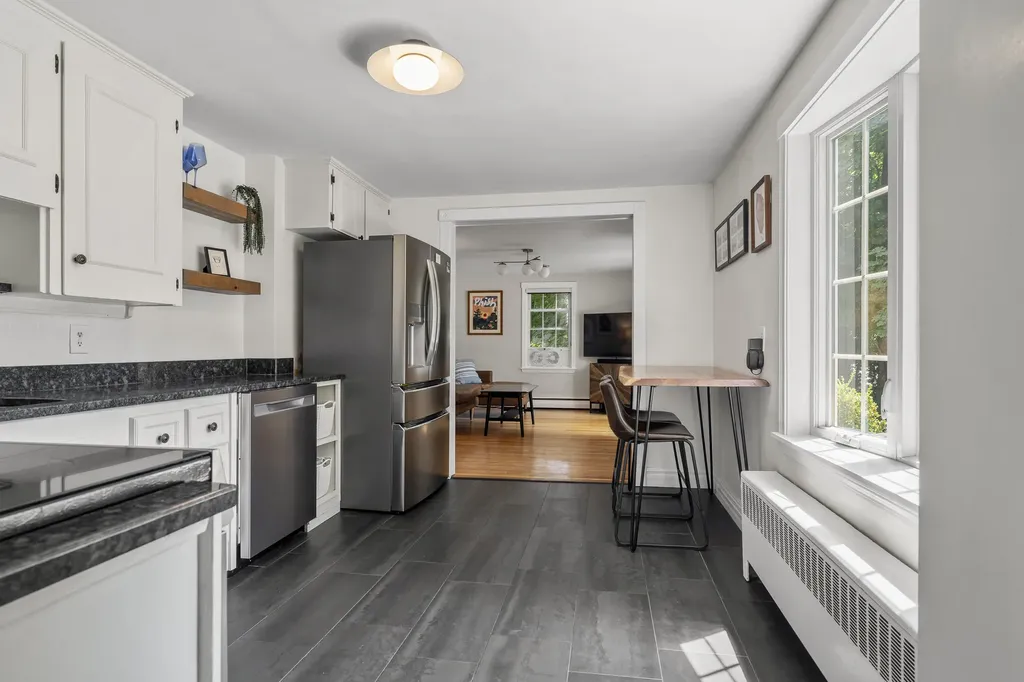 524 Cottage Road South Portland ME 04106