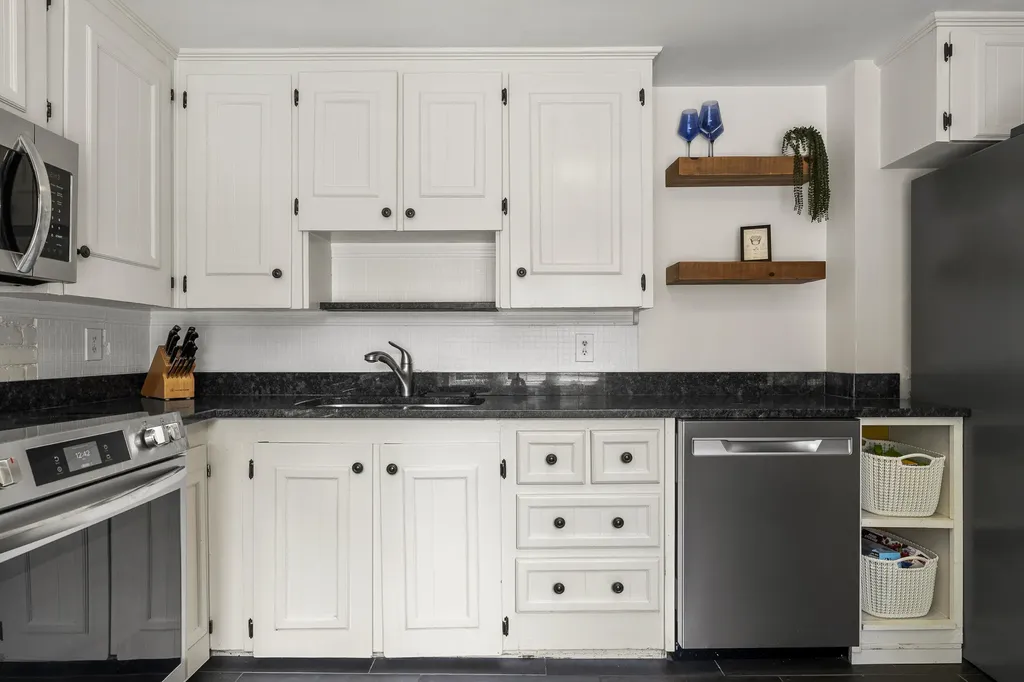 524 Cottage Road South Portland ME 04106
