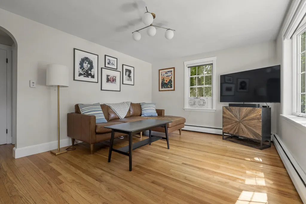 524 Cottage Road South Portland ME 04106