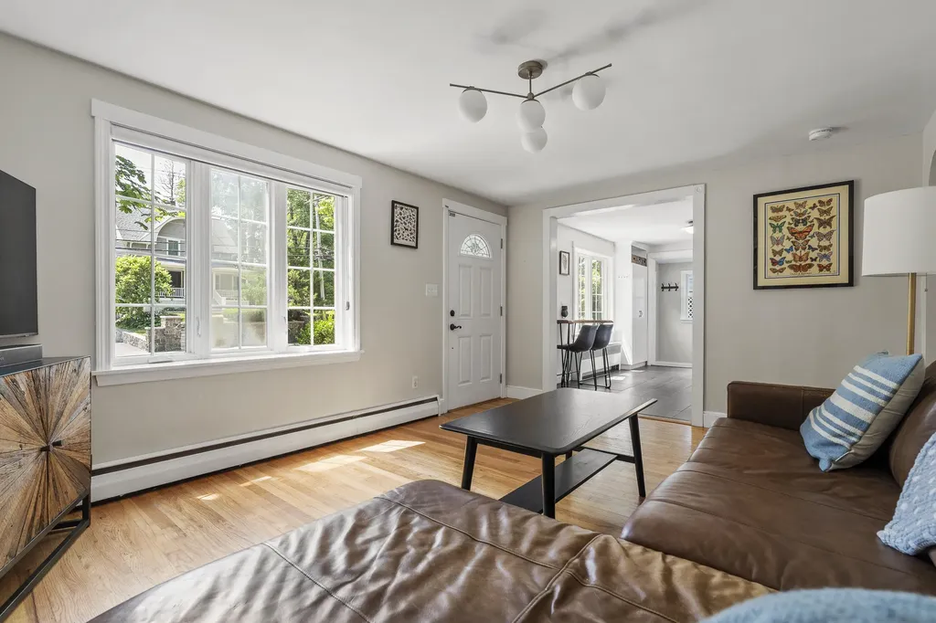 524 Cottage Road South Portland ME 04106