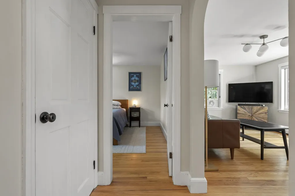 524 Cottage Road South Portland ME 04106