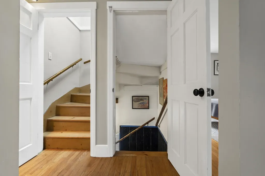 524 Cottage Road South Portland ME 04106