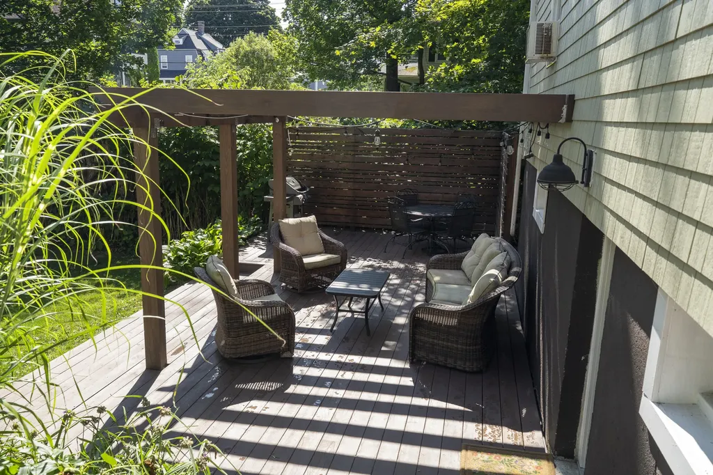 524 Cottage Road South Portland ME 04106