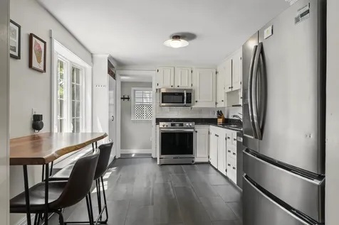 524 Cottage Road South Portland ME 04106