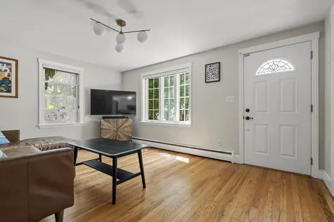 524 Cottage Road South Portland ME 04106
