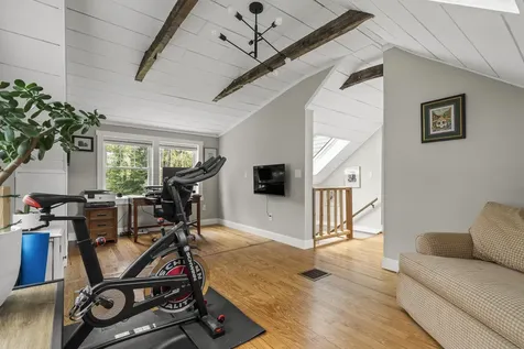 524 Cottage Road South Portland ME 04106