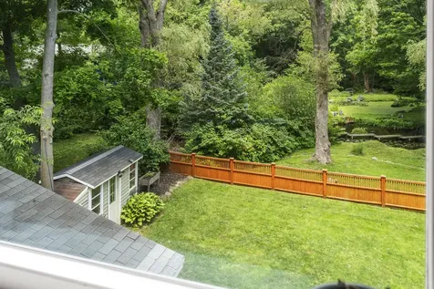 524 Cottage Road South Portland ME 04106